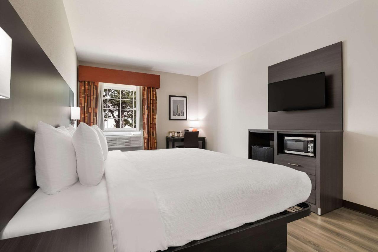 Quality Suites I-44 Tulsa Dış mekan fotoğraf